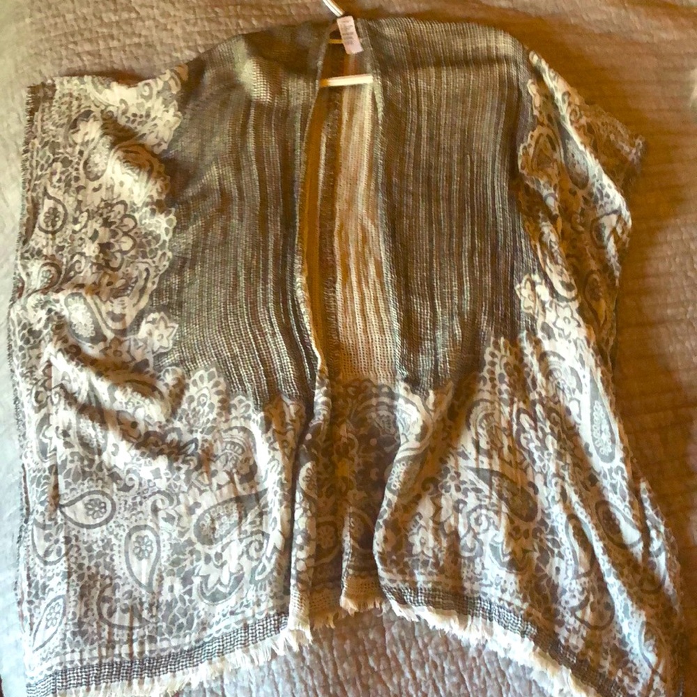 American Eagle Outfitters kimono